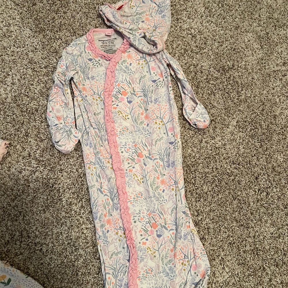 Magnetic me sleeper gown